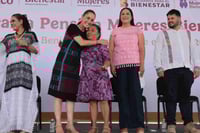 Ariadna Montiel entrega Pensión Mujeres Bienestar en Guerrero