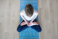 El yoga ayuda a la abstinencia de opioides, según muestran los ensayos clínicos