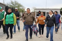 Óscar Ríos lleva Operativo Abrigo a Mina 7 en Nueva Rosita