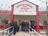 Marco Rodríguez asume presidencia de la Ganadera de Castaños; grupo contrario presenta dirigencia alterna