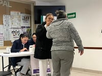 Salud preventiva se integra a módulos del predial en la Presidencia Municipal de Monclova