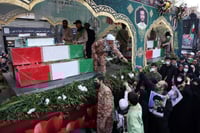 Irán anuncia juicios rápidos y ejecuciones tras protestas masivas