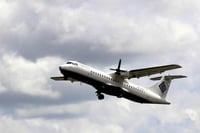 Avión desaparece en Sulawesi, Indonesia con 10 personas a bordo