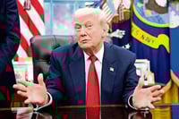 Trump pide nuevo liderazgo en Irán y acusa a Khamenei