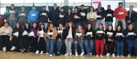Fundación Gutiérrez entrega becas a estudiantes de la UTRC