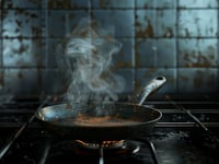 La OMS advierte sobre químicos en sartenes viejas: ¿Cuándo es tiempo de renovar?