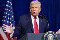 Trump afirma que frenarán el tráfico de droga por tierra “en breve”