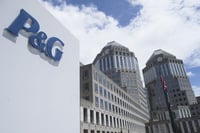 Tras meses difíciles, P&G anticipa un giro en ventas y anima al mercado