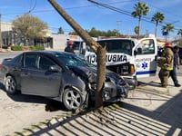 Ambulancia del GUBC involucrada en fuerte choque en Monclova