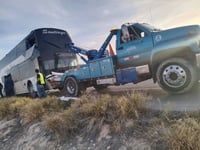 Autobús sufre salida de camino en la Cuatro Ciénegas–San Pedro