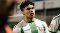 Stephano Carrillo marca su primer gol en Europa con Dordrecht