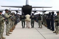 México y EU acuerdan acelerar extradiciones de capos del narco