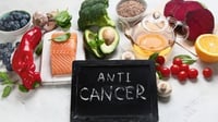 Dieta y cáncer: los alimentos que aumentan el riesgo de sufrir tumores malignos