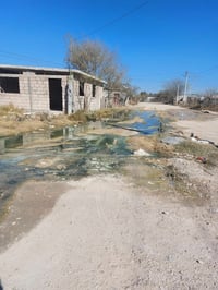 Realiza Agua Potable de Nava trabajos de mantenimiento en red de drenaje