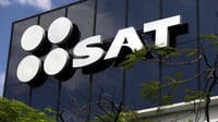 SAT denunció a 262 funcionarios por delitos y faltas administrativas