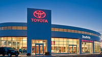 Toyota reporta caída de 43% y anuncia nuevo CEO