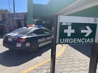 Tránsitos escoltan a niño que convulsionó a la clínica 7 de Monclova