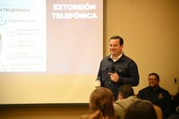 Fiscal capacita a notarios de Monclova para prevenir la extorsión