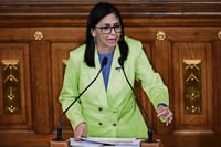 Delcy Rodríguez recibe a Zapatero para diálogo en Venezuela