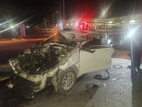 Tráiler irrumpe y provoca fuerte choque en el libramiento