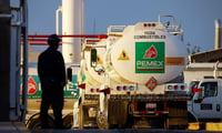 Importaciones de gasolina superan producción nacional en México