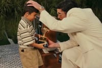 “Un día inolvidable”: así vivió el niño el Grammy de Bad Bunny