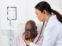 Estetoscopio impulsado por IA duplica la detección de problemas cardíacos