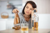 No existe una cantidad de alcohol segura para evitar el cáncer