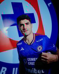 Cruz Azul anuncia a Nicolás Ibáñez en el cierre del mercado