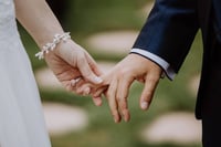Matrimonios en México caen mientras uniones libres suben