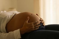 El riesgo de deterioro de salud mental se duplicó para las mujeres que dejaron los antidepresivos