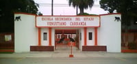 Controversia en la Secundaria Venustiano Carranza por servicios fotográficos