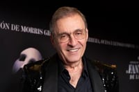 Morris Gilbert pide dejar de solicitar cortesías para sus obras