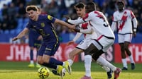 Rayo Vallecano golea 3-0 al Atlético de Madrid en Butarque y sale del descenso
