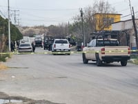 Policías y militares catean vivienda en la carbonífera