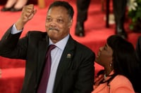 Barack y Michelle Obama lamentan muerte de Jesse Jackson