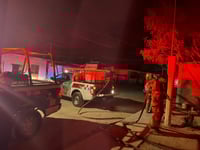 Arde vivienda abandonada en la Diana Laura y moviliza a Bomberos de Frontera