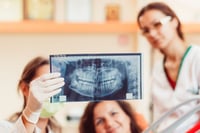 Las guías clínicas dentales piden un uso más prudente de las radiografías