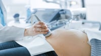 Refuerzos de COVID-19 vinculados a un menor riesgo de preeclampsia