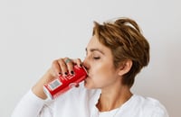 El consumo de bebidas azucaradas aumenta los síntomas de ansiedad