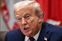Trump eleva arancel global de EE.UU. al 15% inmediato