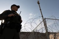 ICE compra almacenes en Texas para centros de detención