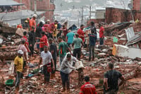 Suman 36 muertos por lluvias en Brasil; buscan a 33 desaparecidos en Minas Gerais