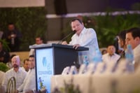 Van por menos senadores: gobernador de Yucatán respalda reforma de Sheinbaum