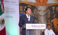 Mario Delgado encabeza los 100 años de la Normal de Ayotzinapa