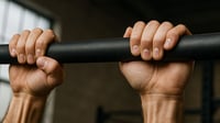 Los 9 ejercicios recomendados para fortalecer el agarre y prevenir lesiones
