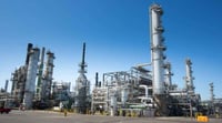 Irak reduce producción de petróleo ante crisis en el estrecho de Ormuz