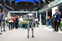 Proliferan robots humanoides en Congreso Mundial de Móviles