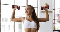 Errores más comunes que detienen tu masa muscular y cómo corregirlos
