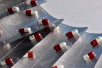 ‘El Mencho’ tenía pastillas hasta para dormir: Todos los medicamentos hallados en su guarida